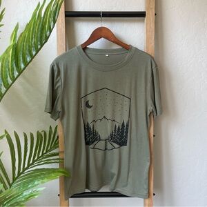 Olive Green Nature Graphic Tee Size XL Outdoors Hiking Vibes